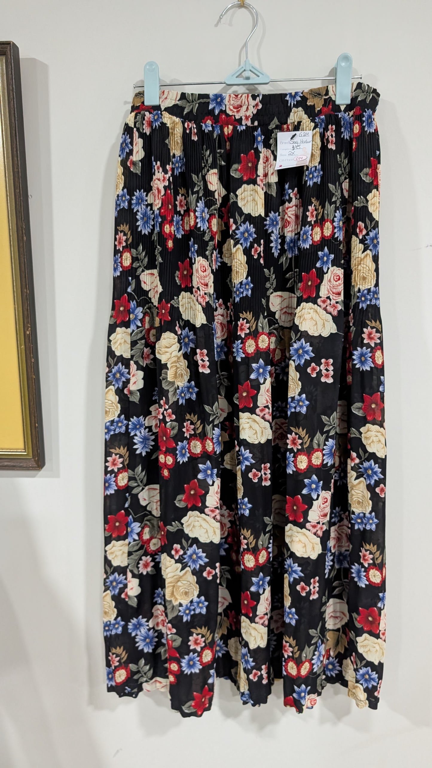 Crinkle style flowy skirt