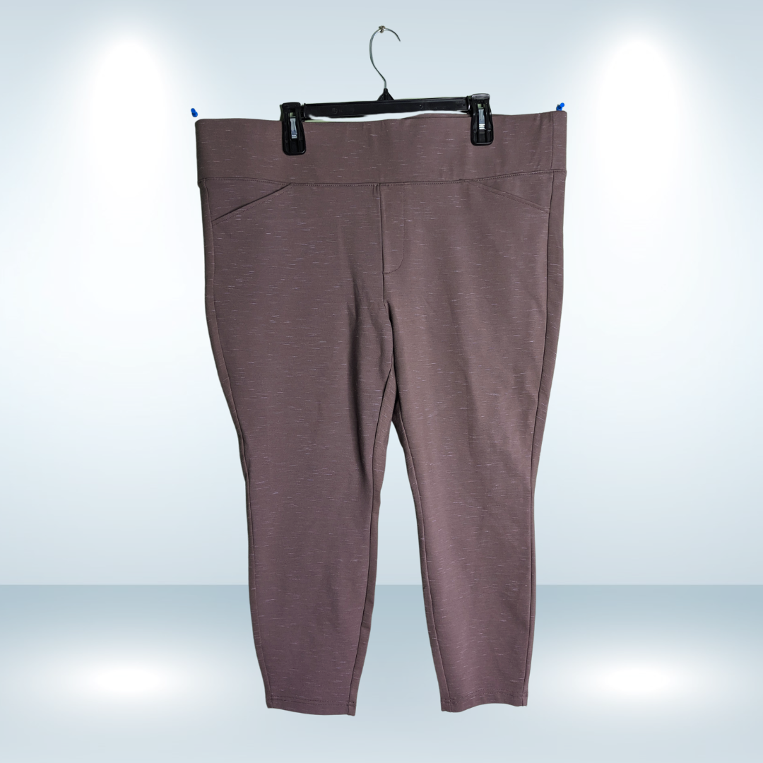 Torrid Pixie Skinny Studio Ankle Pant- Size 3R 22-24