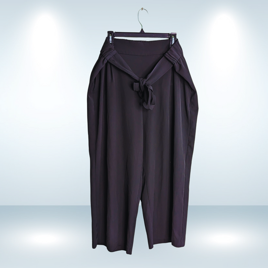 Time & Tru Black Paper Bag Pant - Size XL Fits 16/18