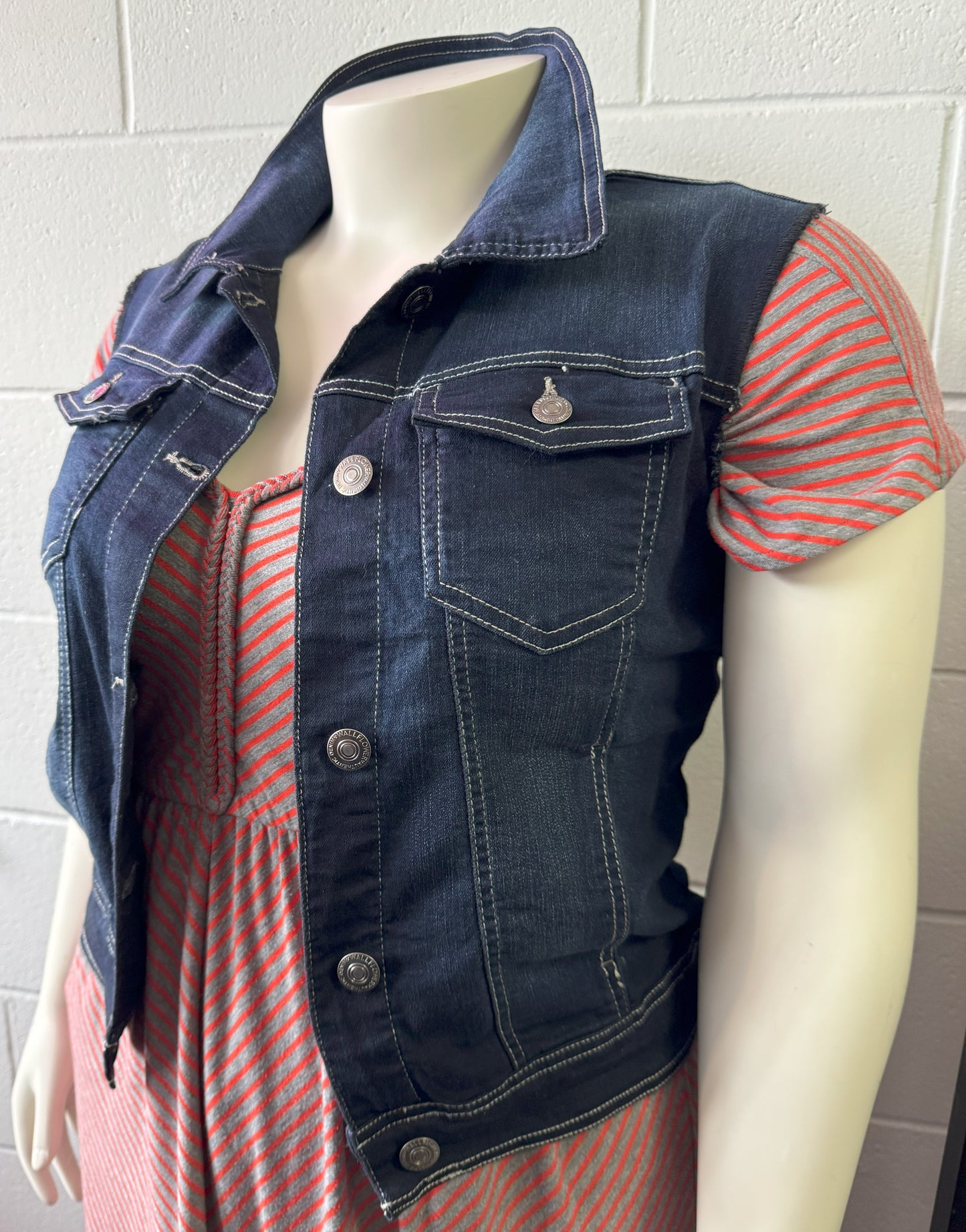 Wallflower Jean Vest NWT Size XL - In Store Special