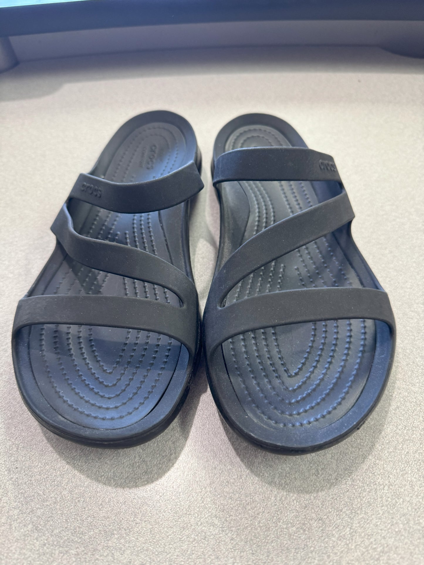 Crocs Swiftwater Black Sandal NEW - Size 7