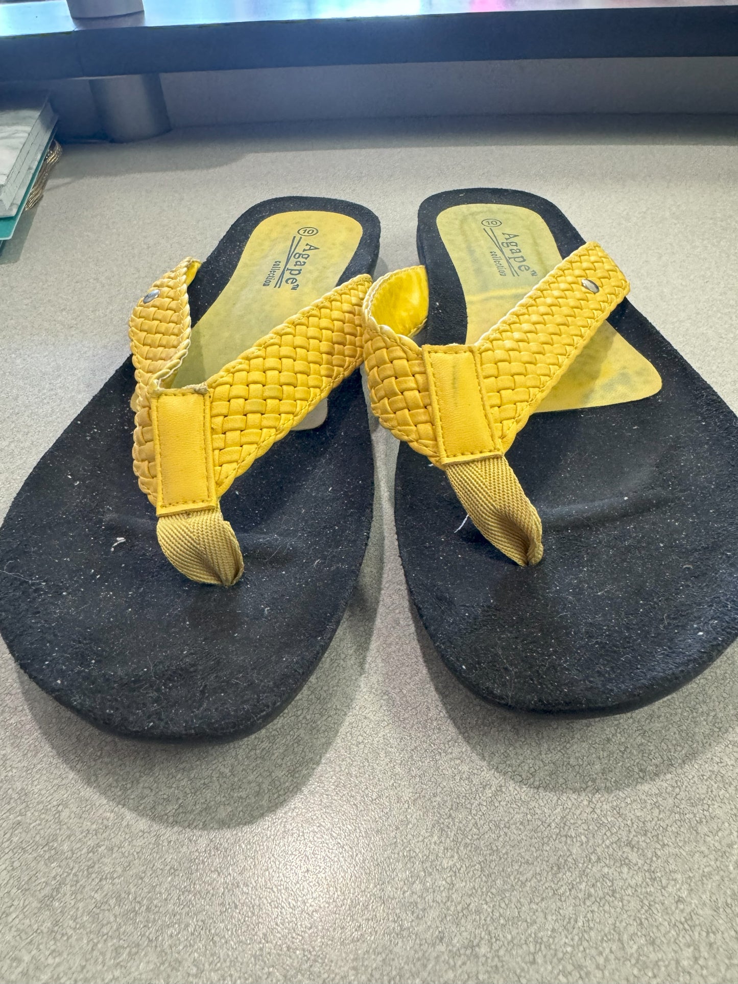 AGAPE Sandals - New! Size 10