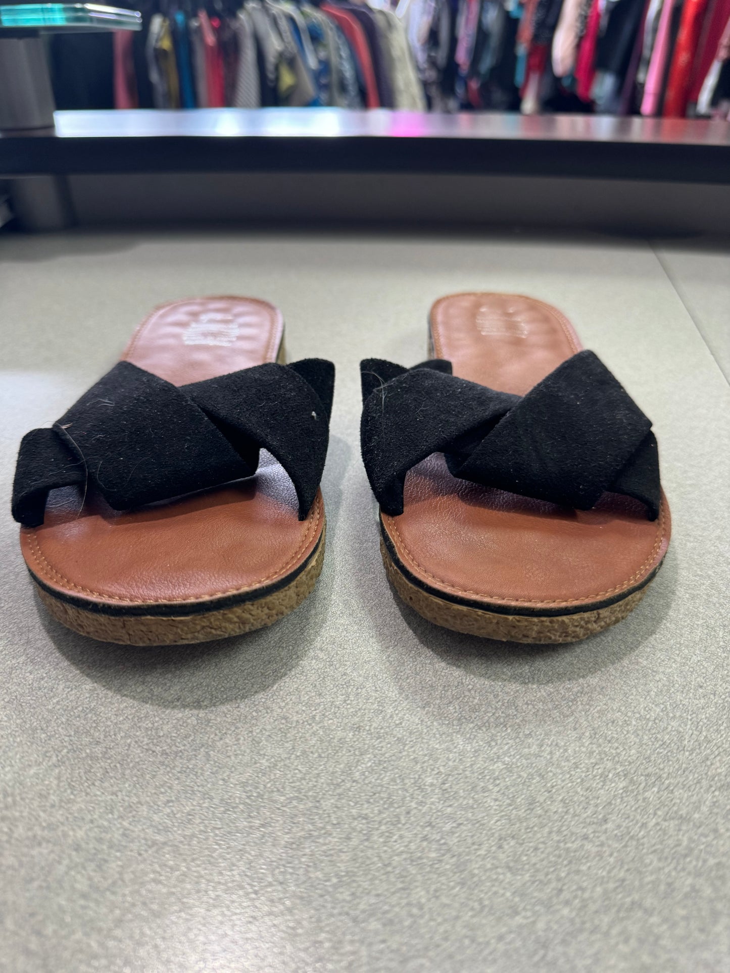 Black Sandal - Size 40 (Size 9)