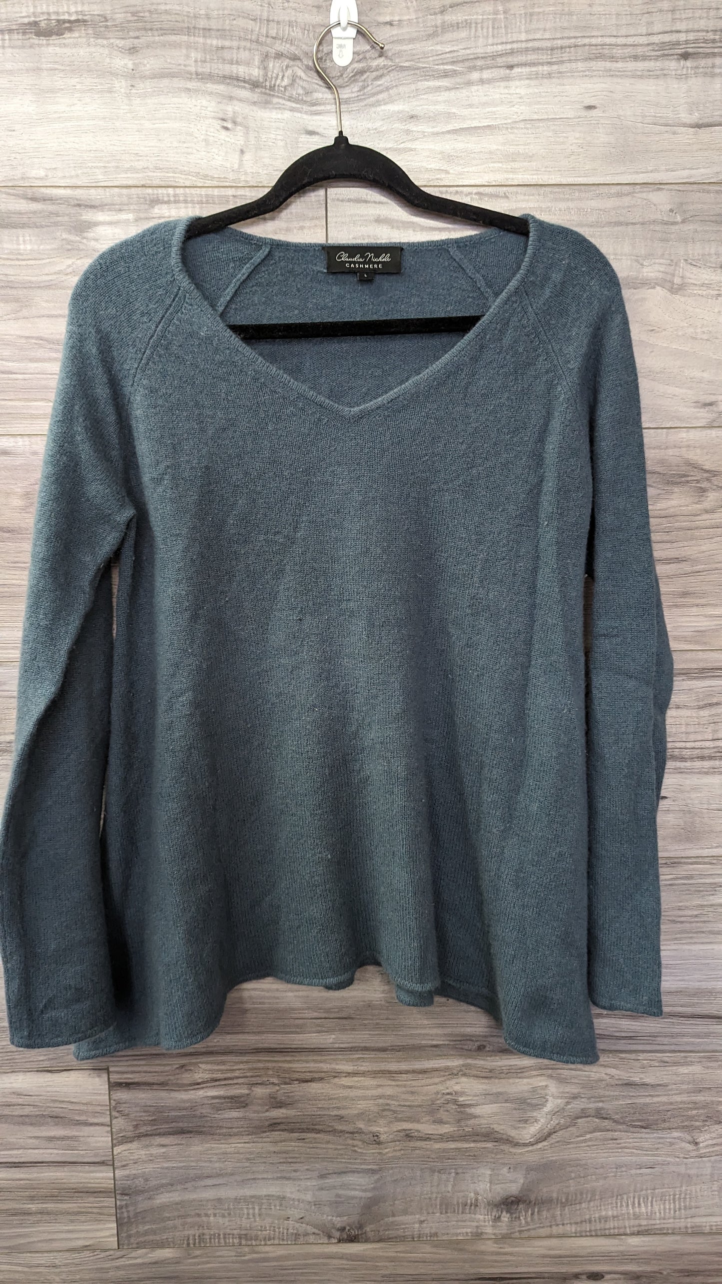 Claudia Nichole Gray V-Neck Cashmere Sweater -Size L