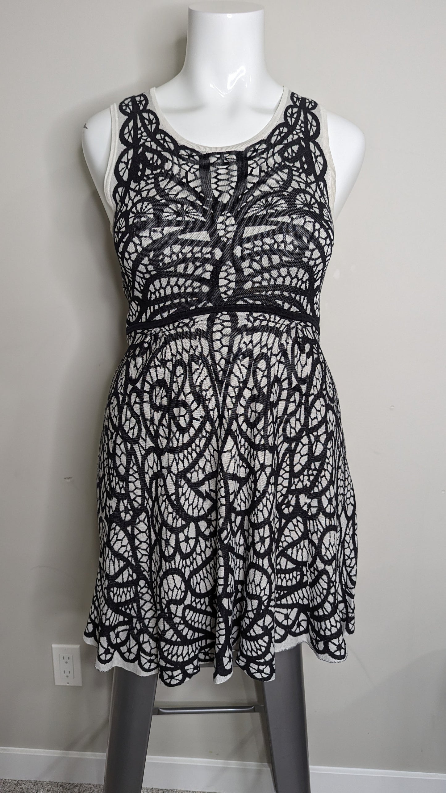 BCBG Max Azria Designer Dress - Size L