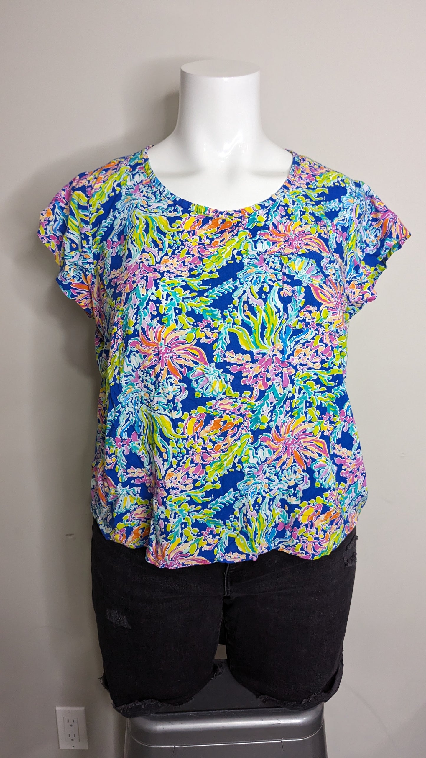 Floral Linen tee - Size XL