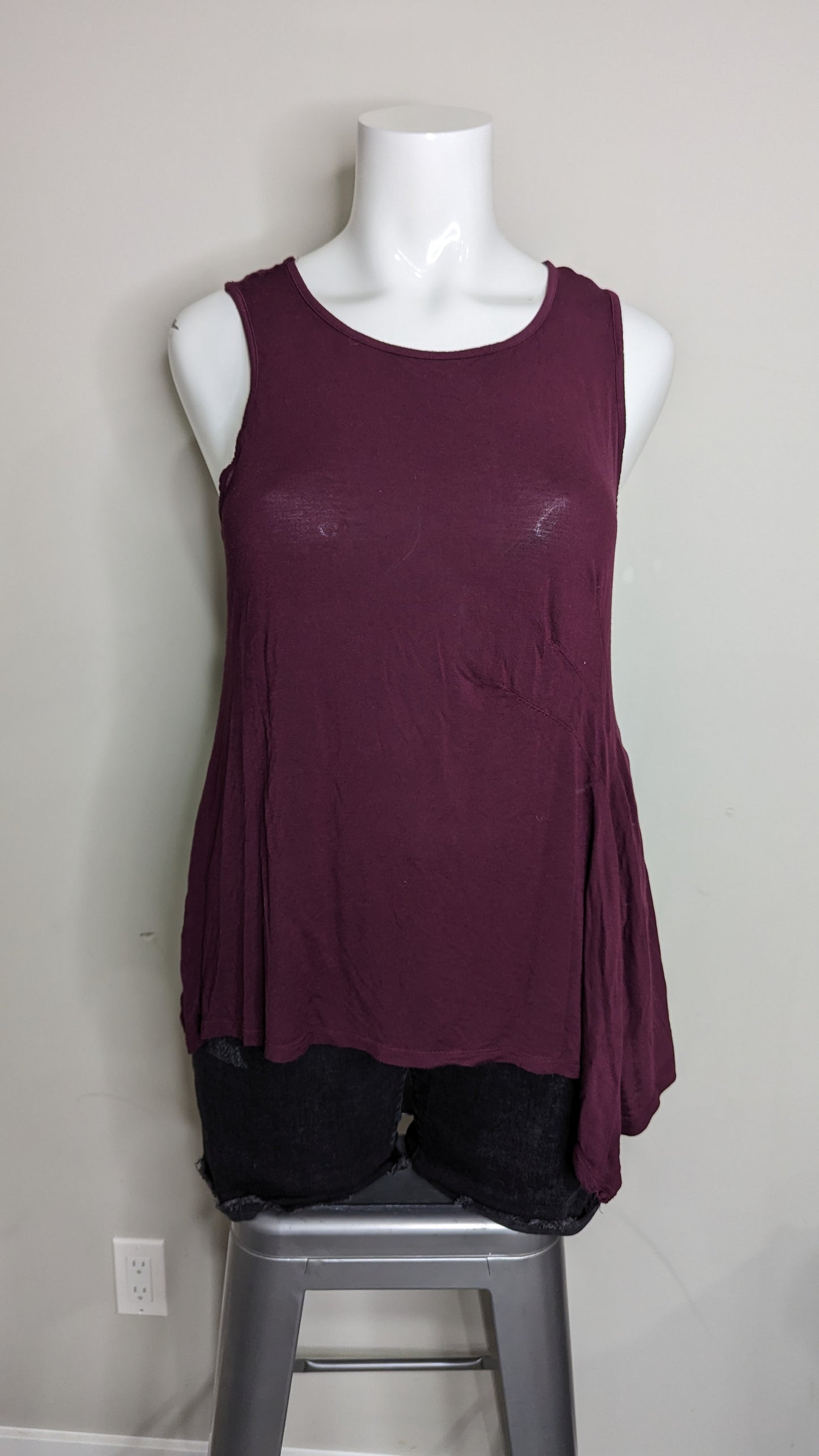 Torrid Super Soft Asymmetric Tank - Size 3