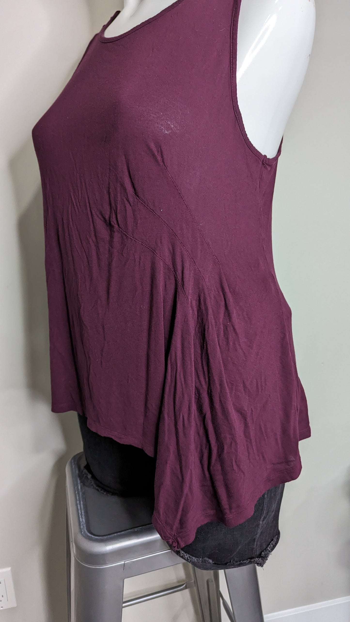 Torrid Super Soft Asymmetric Tank - Size 3