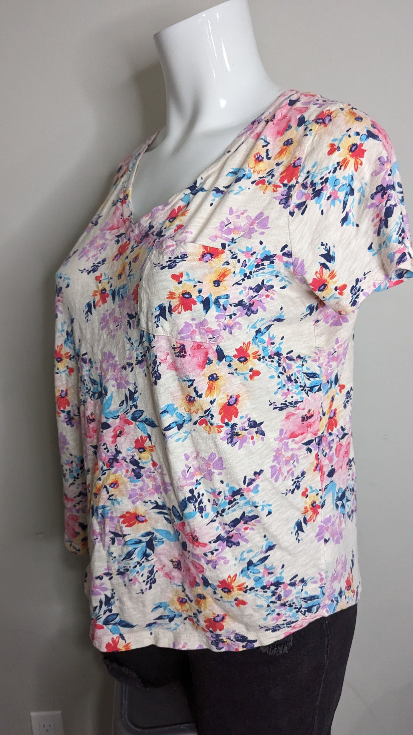 Torrid Heritage Slub Classic V Neck Pocket Tee Floral Pink - Size 2(X)