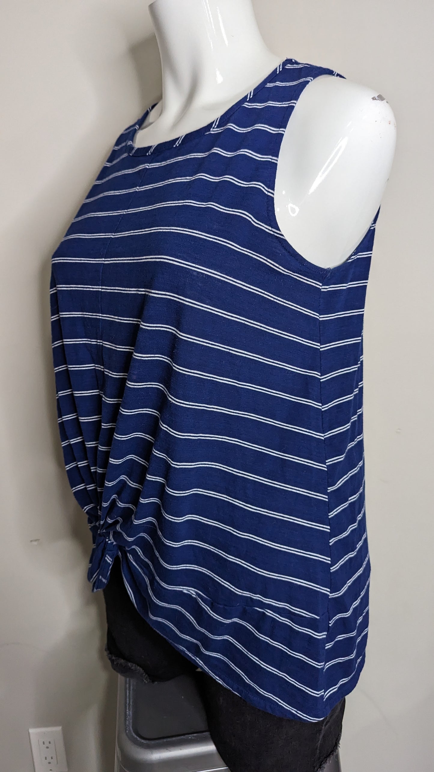 Love & Legend Blue Striped Tie Front Tank - Size 3X