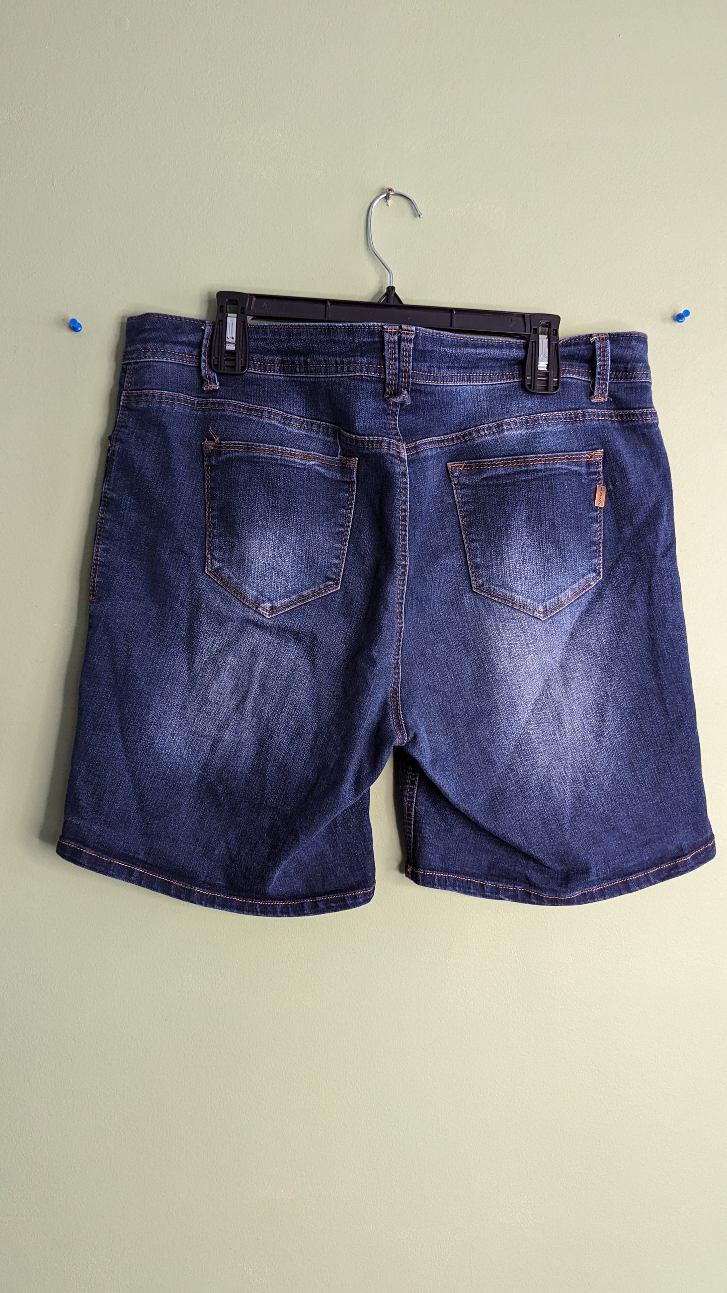 1822 Dark Denim Shorts - Size 16