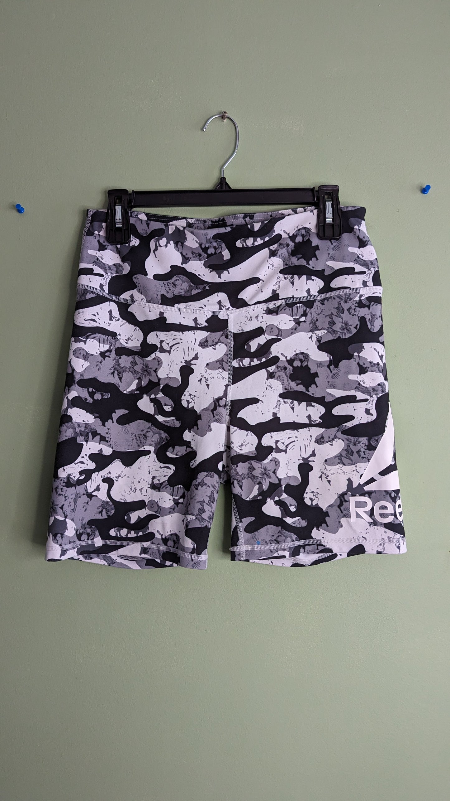 Reebok Womens Camo Printed Graphic Bike Short - Size L