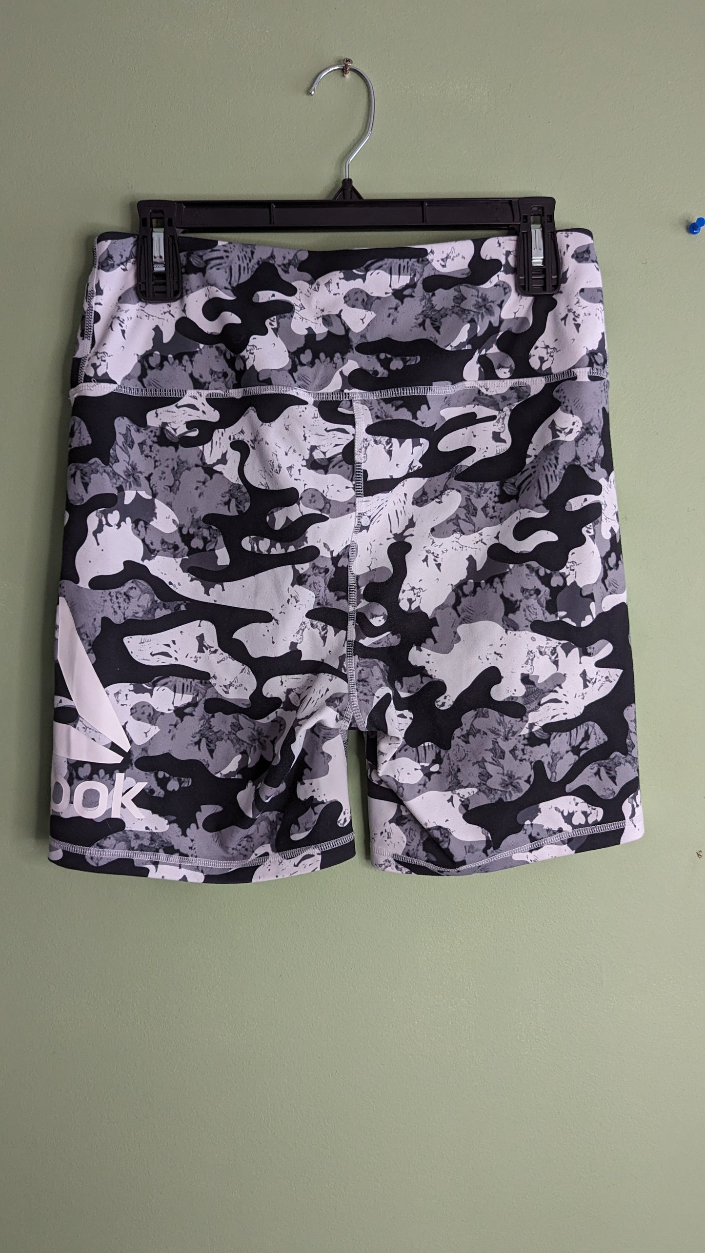 Reebok Womens Camo Printed Graphic Bike Short - Size L