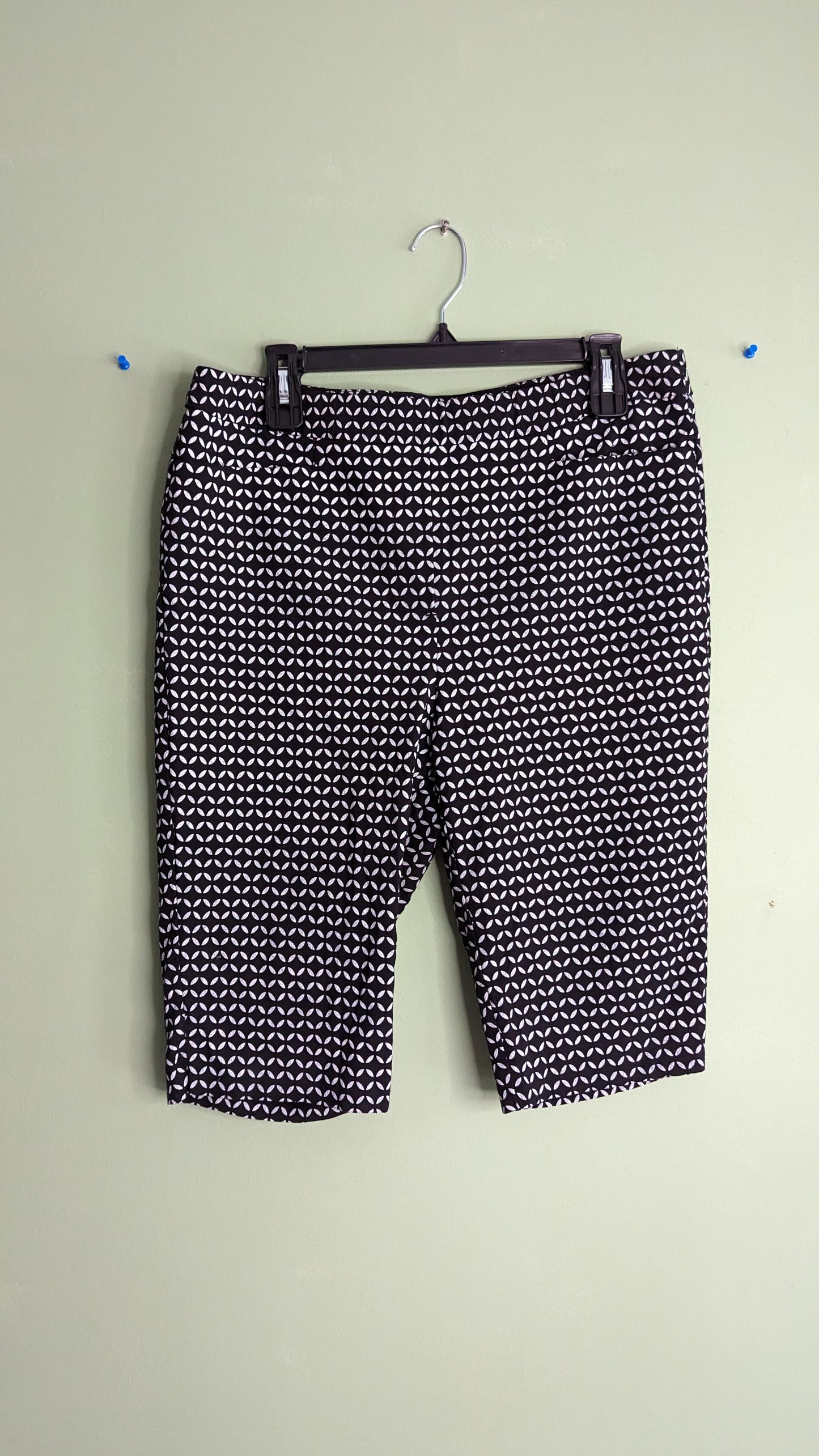 Addition Elle Black/White Bermuda Short - Size 14