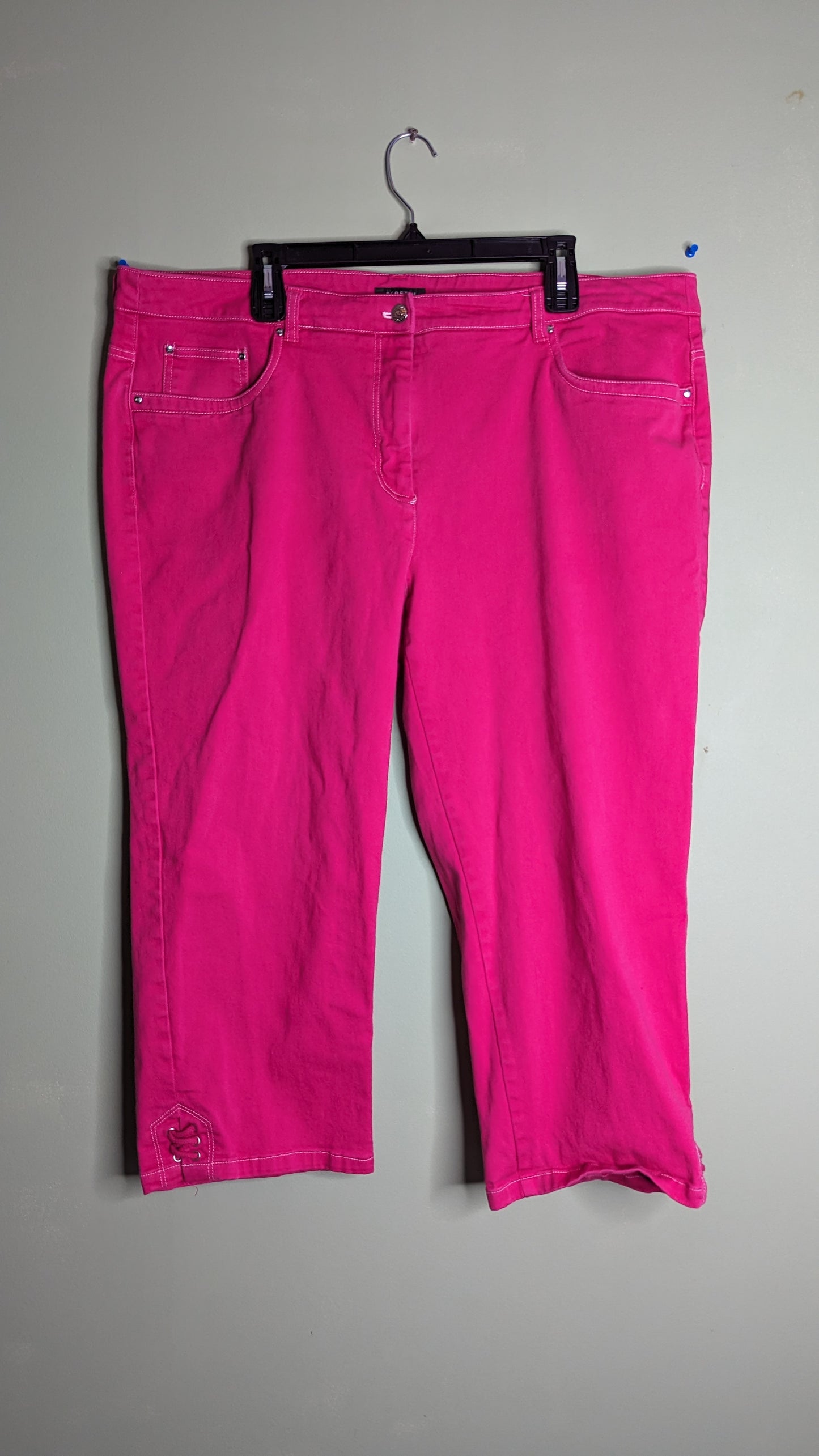 Jones New York Stretch Capri - Size 22W