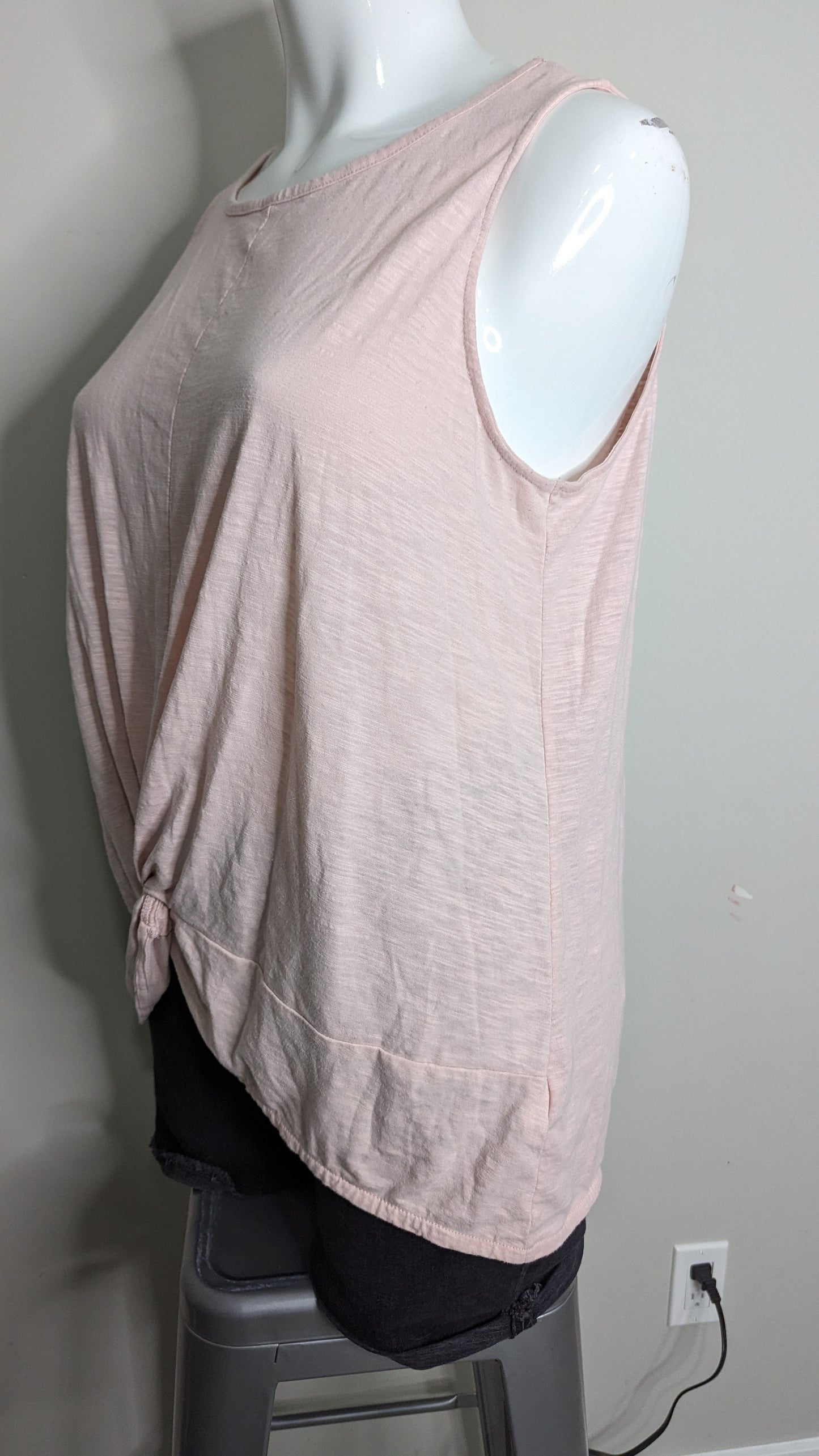 Love & Legend Pink Knot Front Tank - Size 3X