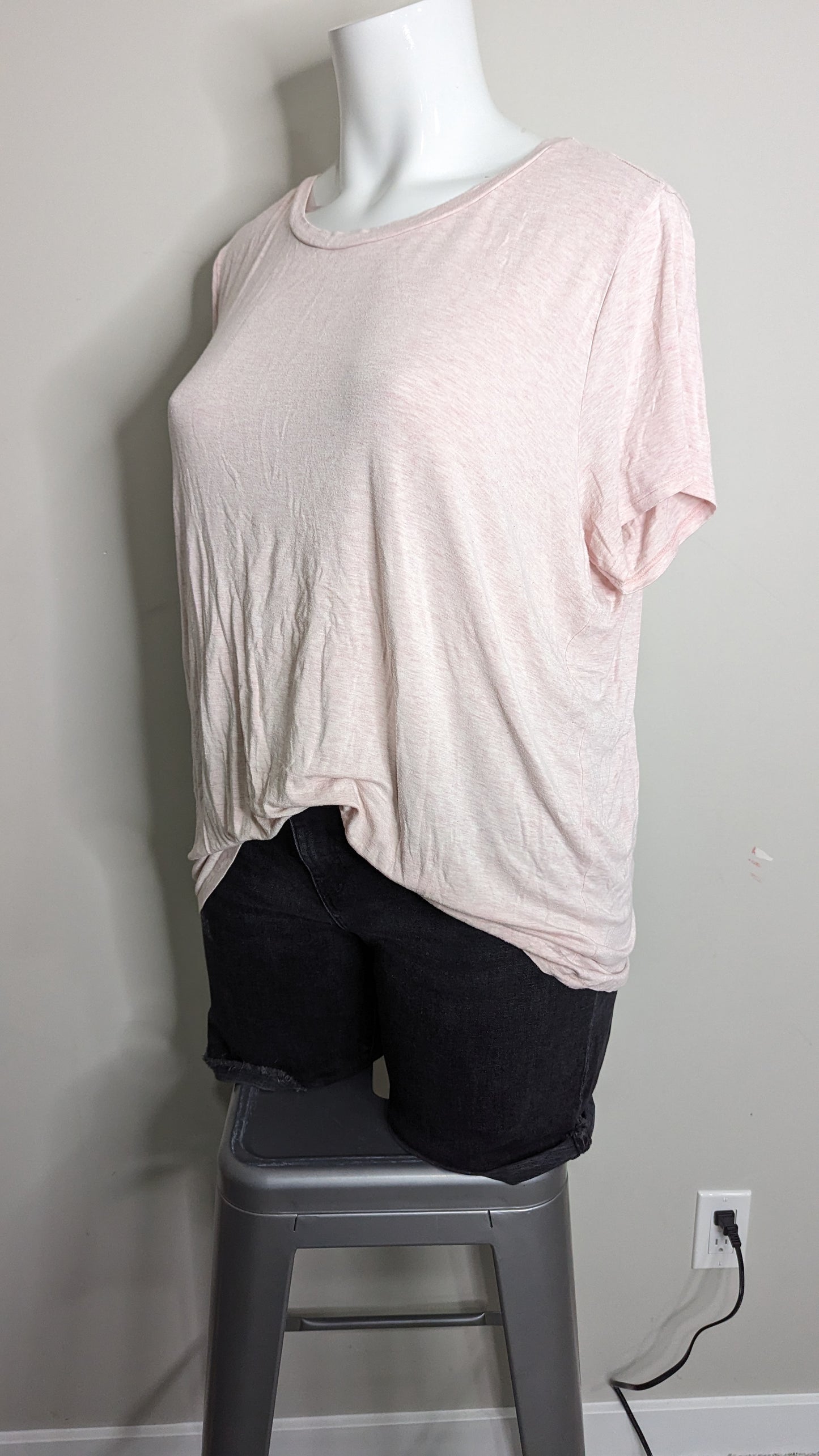 Torrid Light Pink Perfect Super Soft Crew Neck Super Soft Tee - Size 3(X)