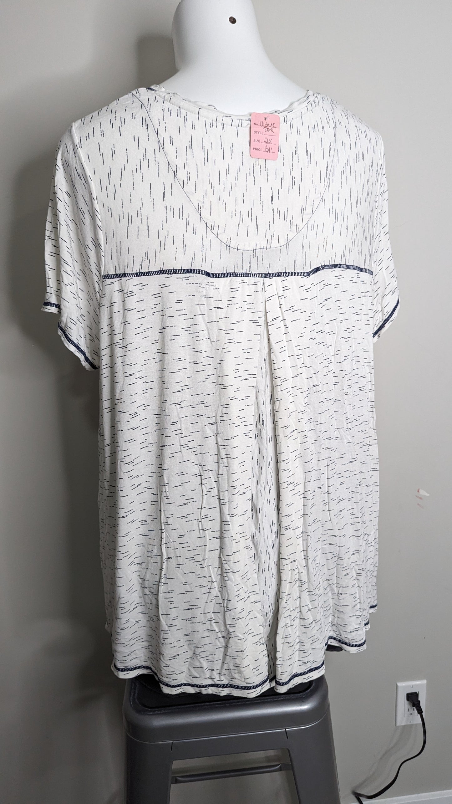 Active Zone Gray/White Oversized Tee - Size 2X