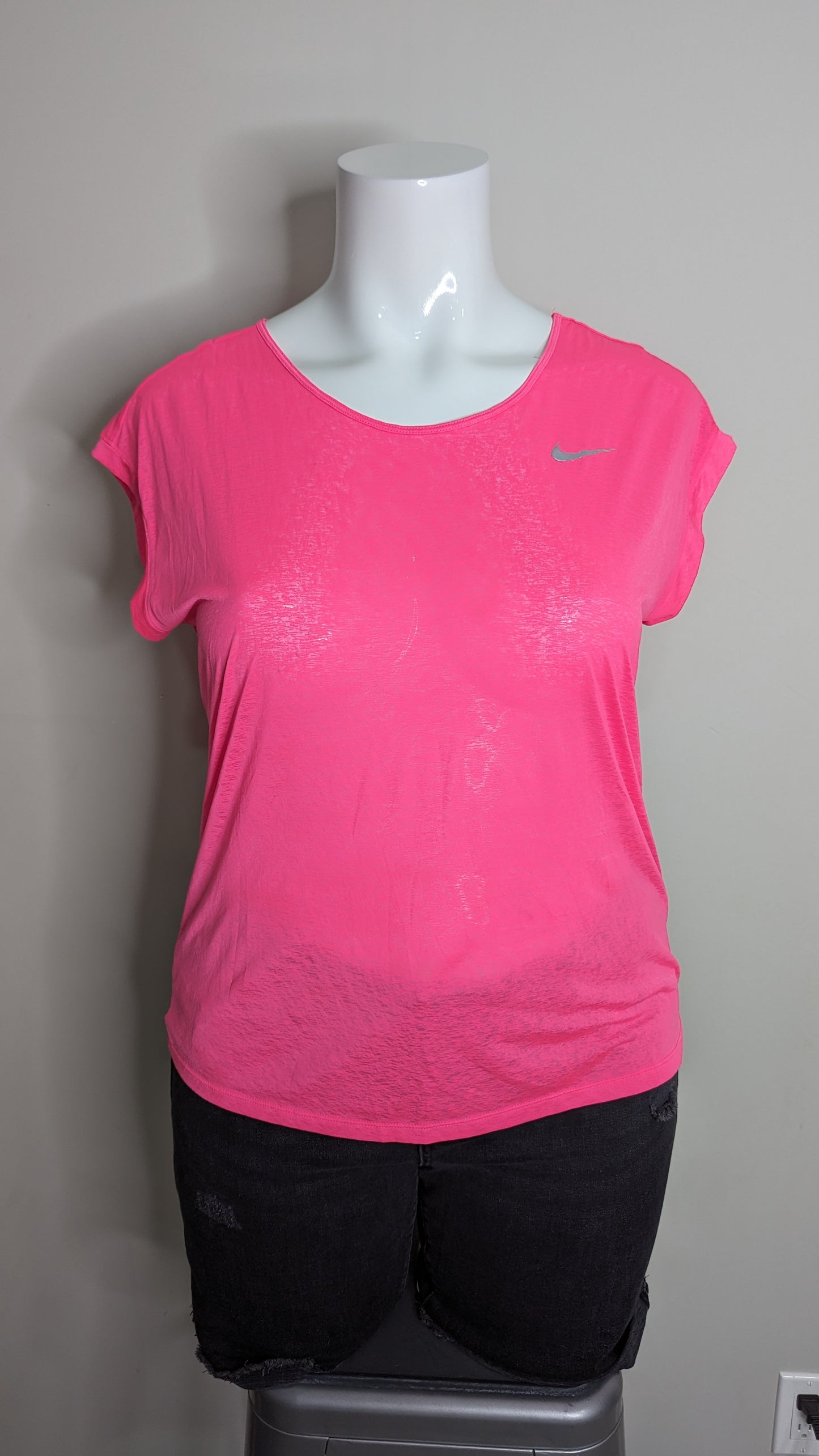 Nike Dri-Fit Cool Breeze Pink Top - Size XL