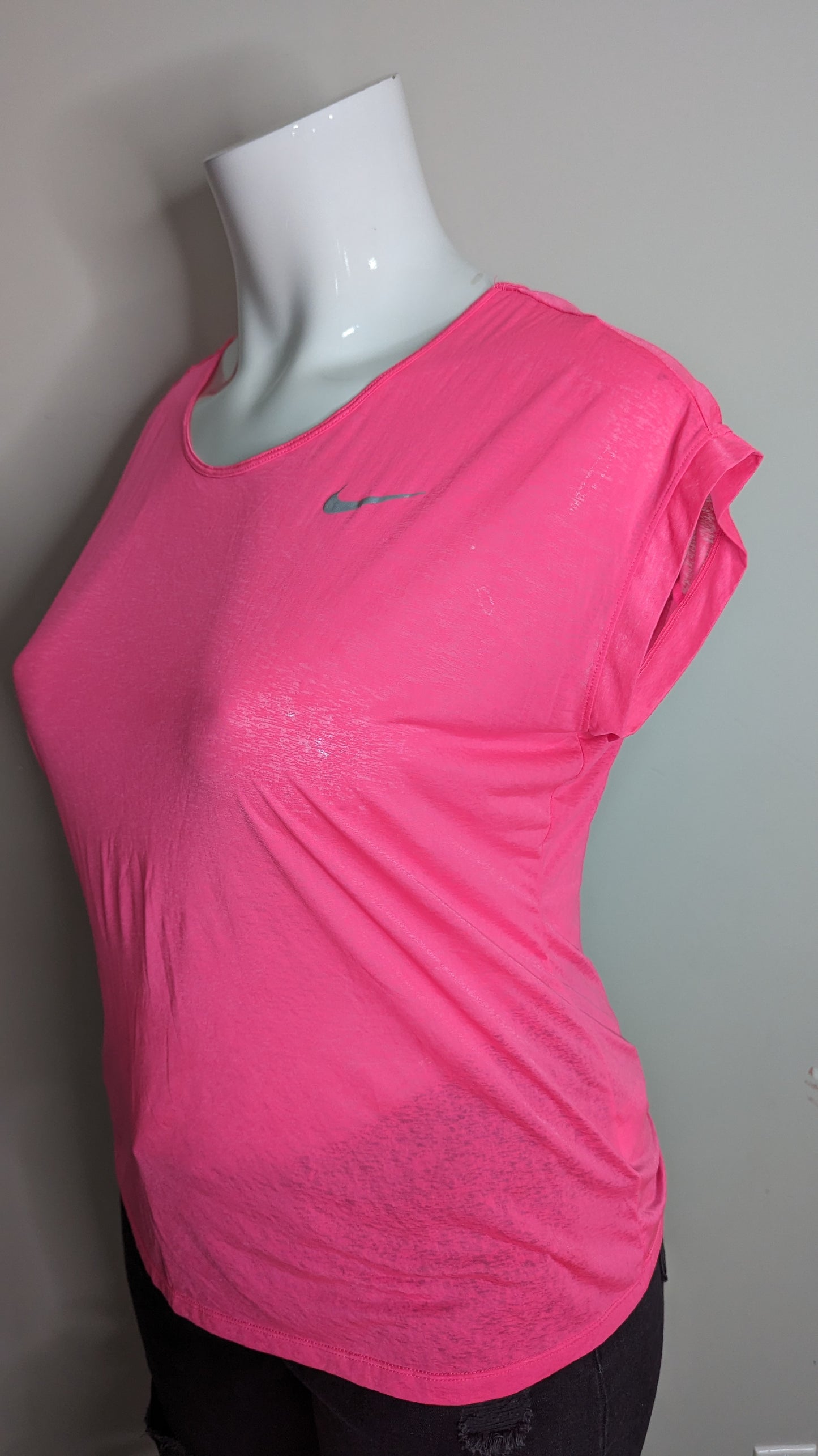 Nike Dri-Fit Cool Breeze Pink Top - Size XL