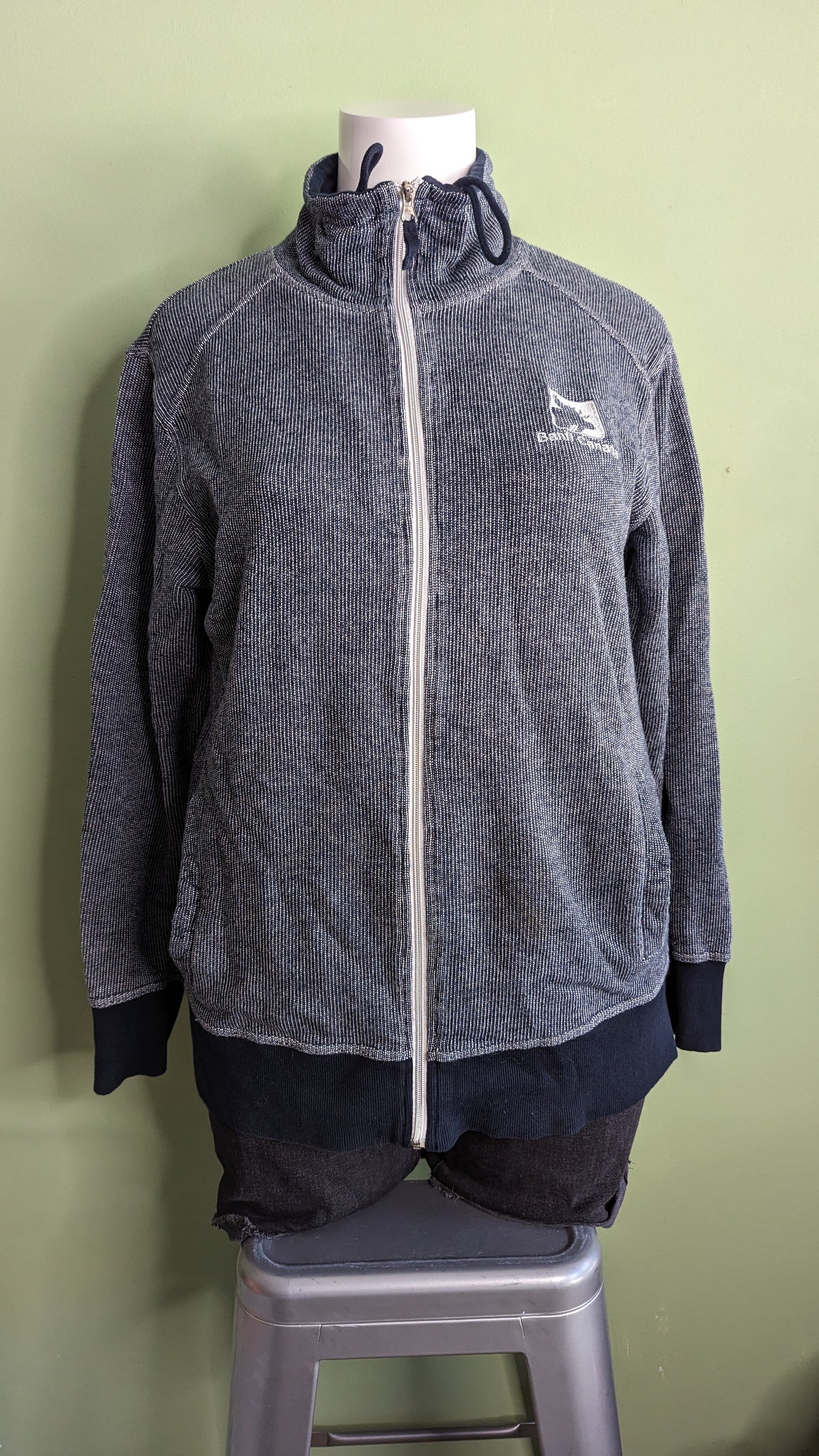 Banff Zip Up - Size XL