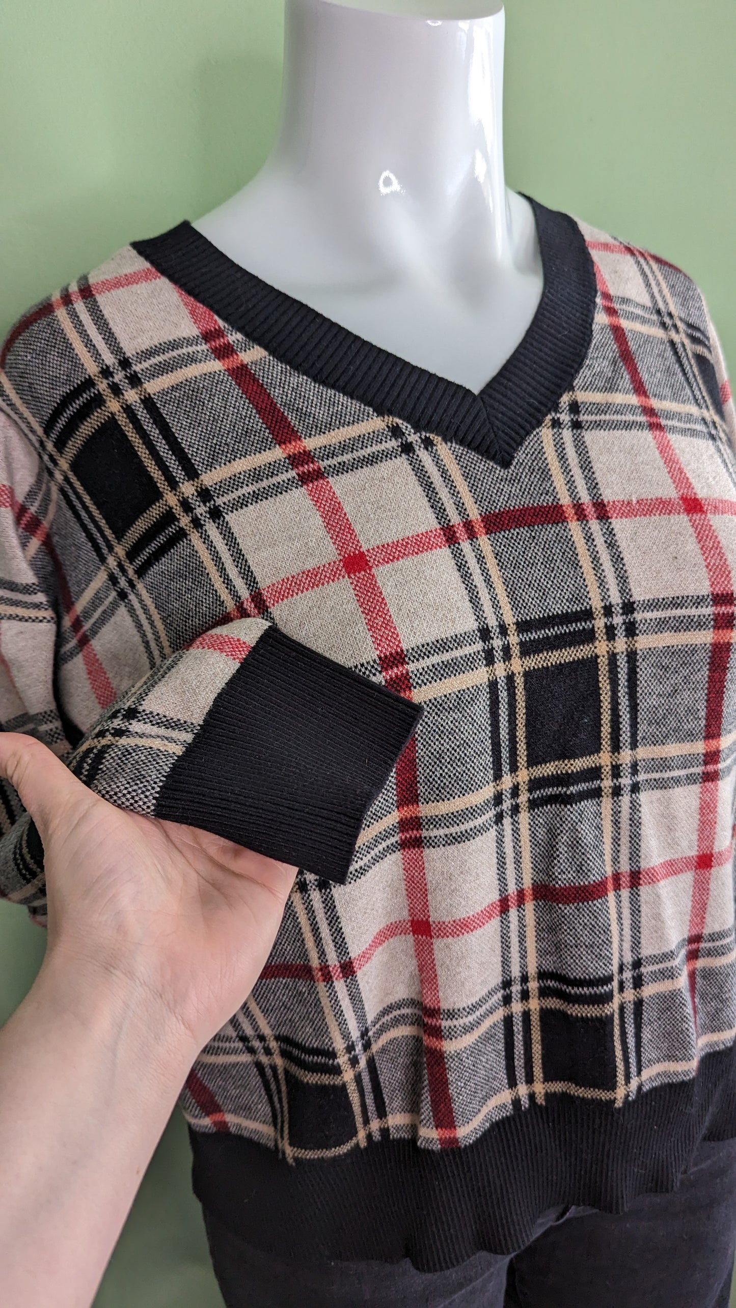 Tahari Thick Burberry Inspired Sweater - Size 3X