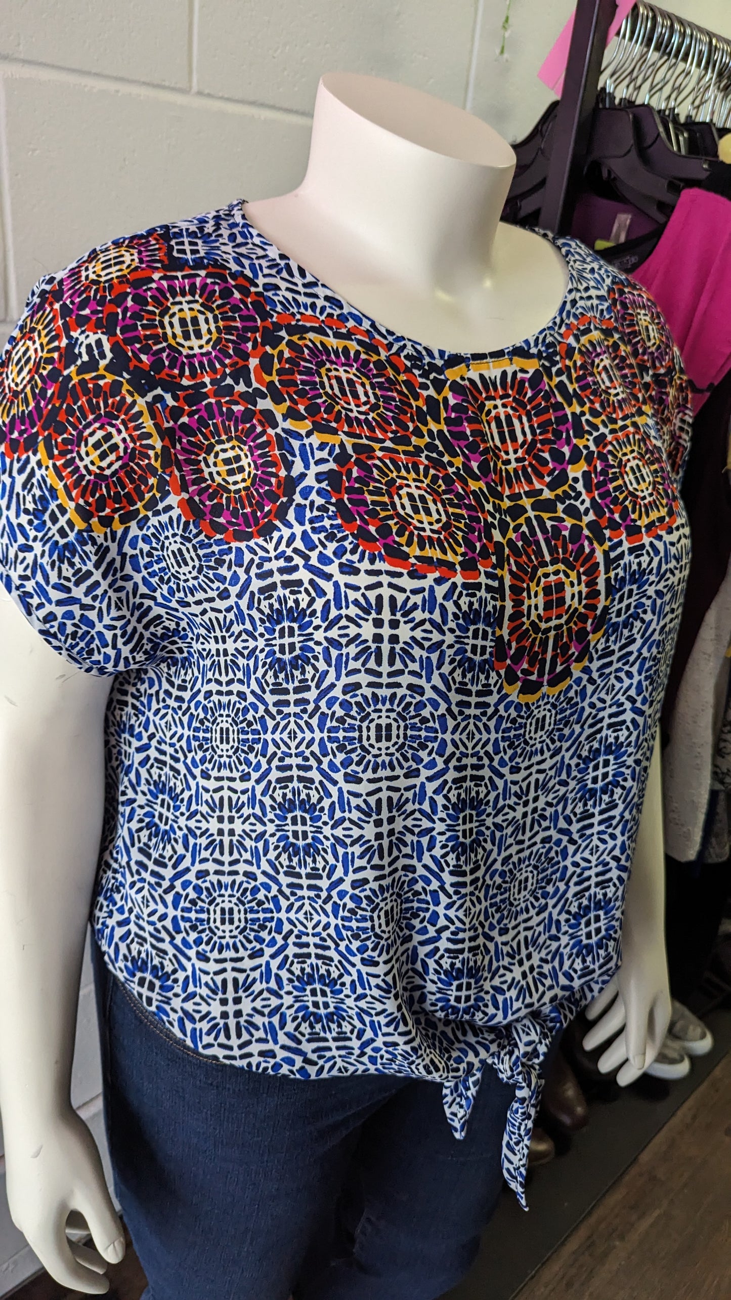 Chaus Tie Front Graphic Print Blouse Size XL - In Store Special