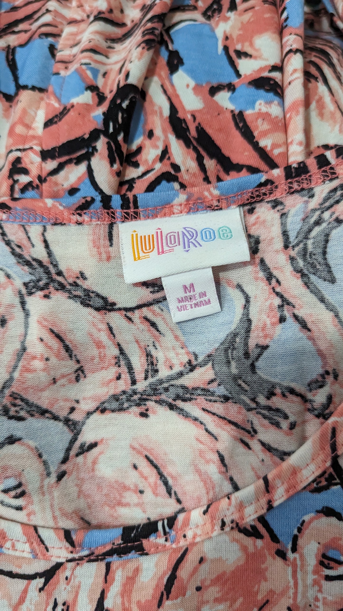 LULAROE Tee - Fits XL