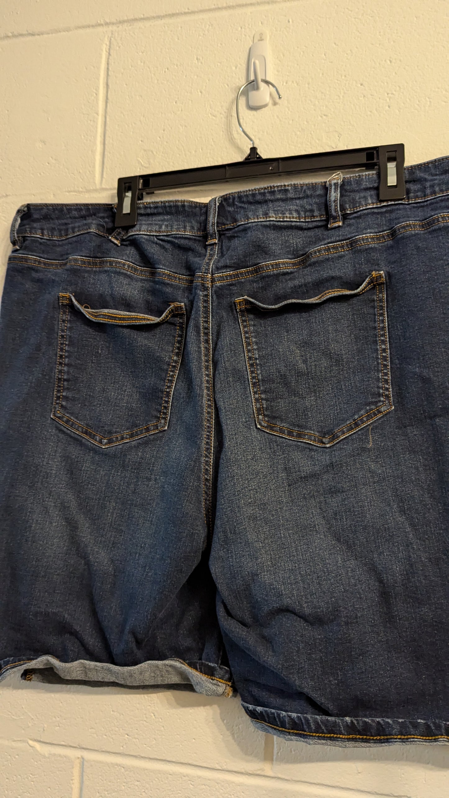 D/C Jeans Shorts - Size 22