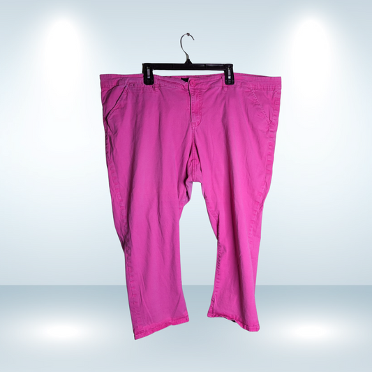 Torrid Ankle Length Pink Capri - Size 26