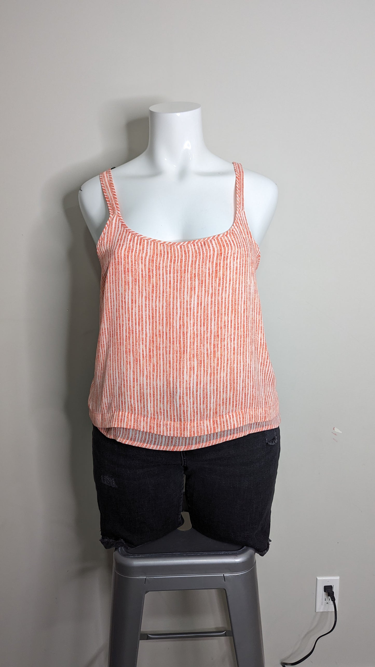 Reitman's Flowy Red and White Striped Tank - Size XXL