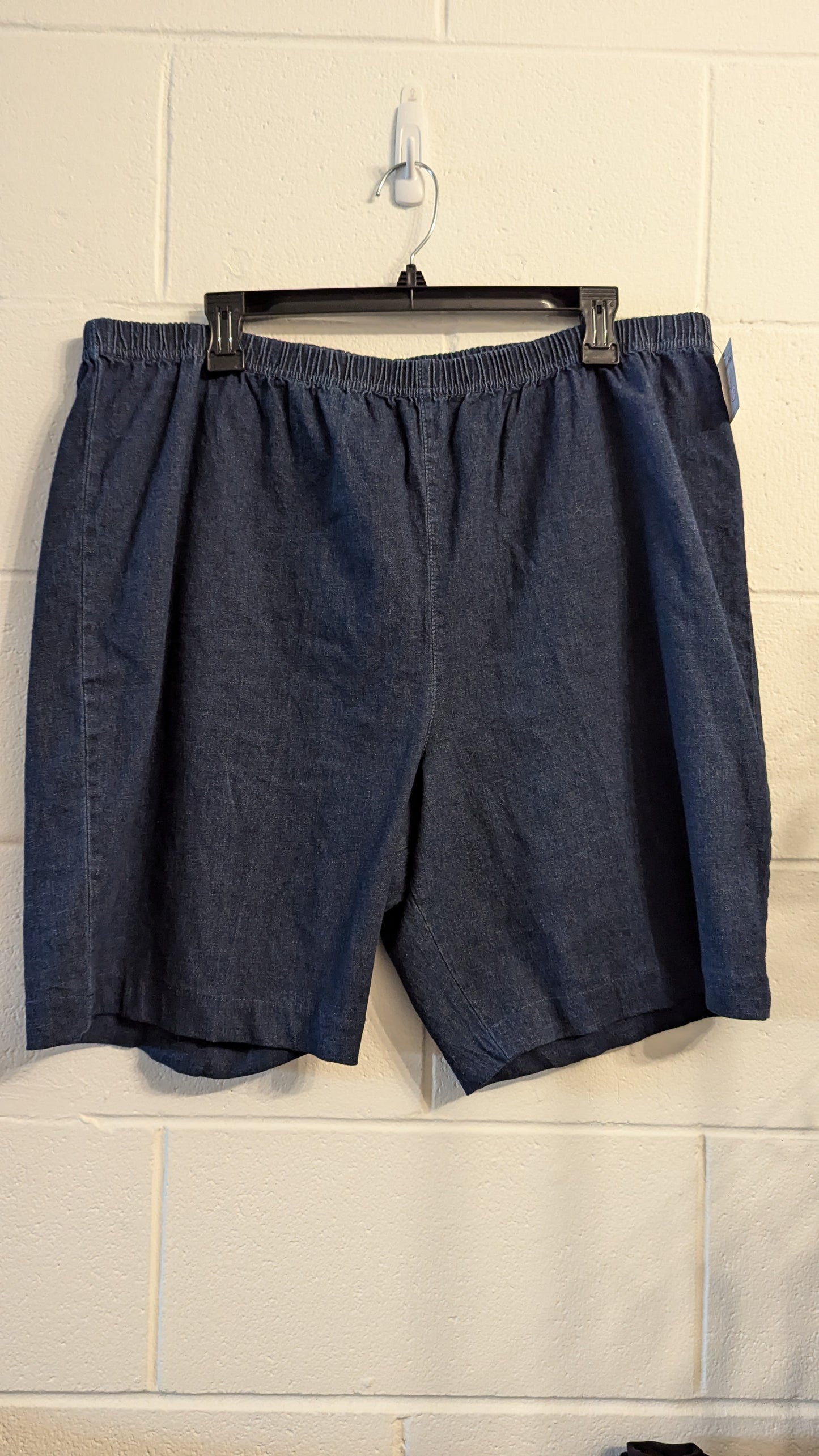 Penningtons Pull on Denim Shorts - Size 24 PETITE