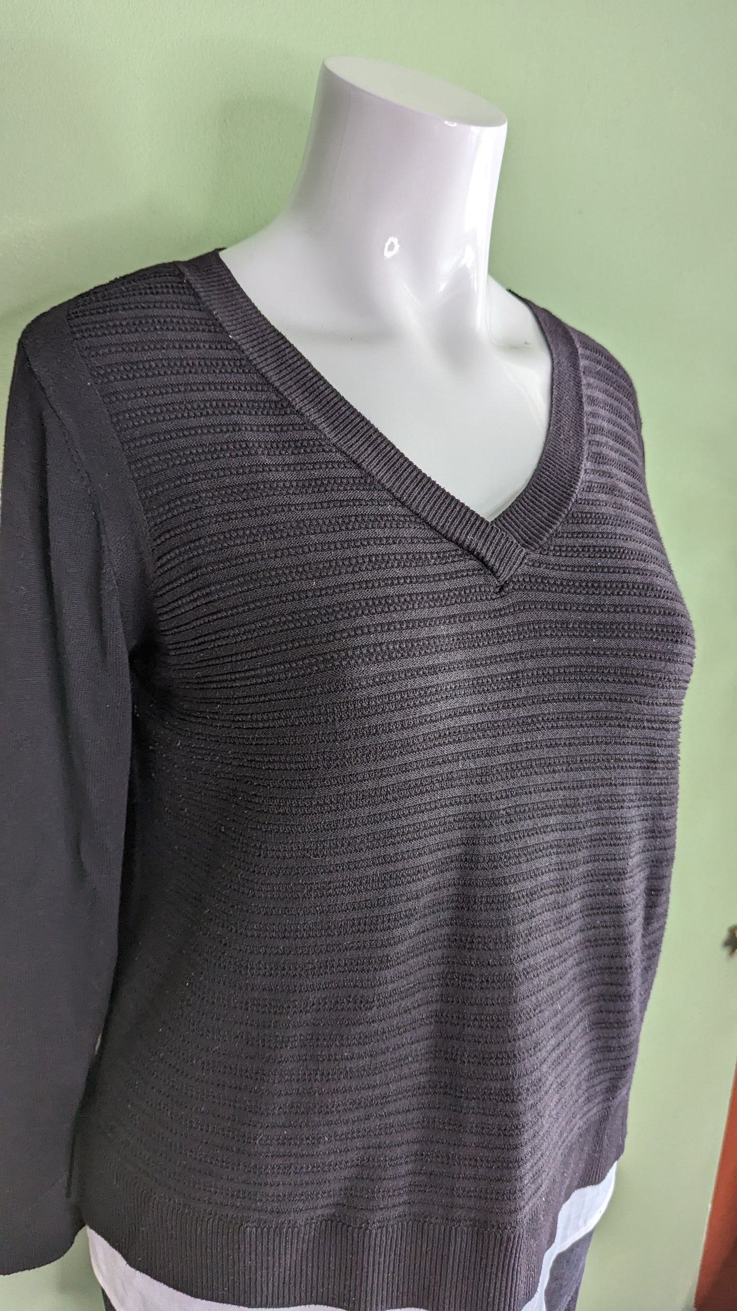 Hilary Radley Black V-Neck Fooler Sweater - Size XXL