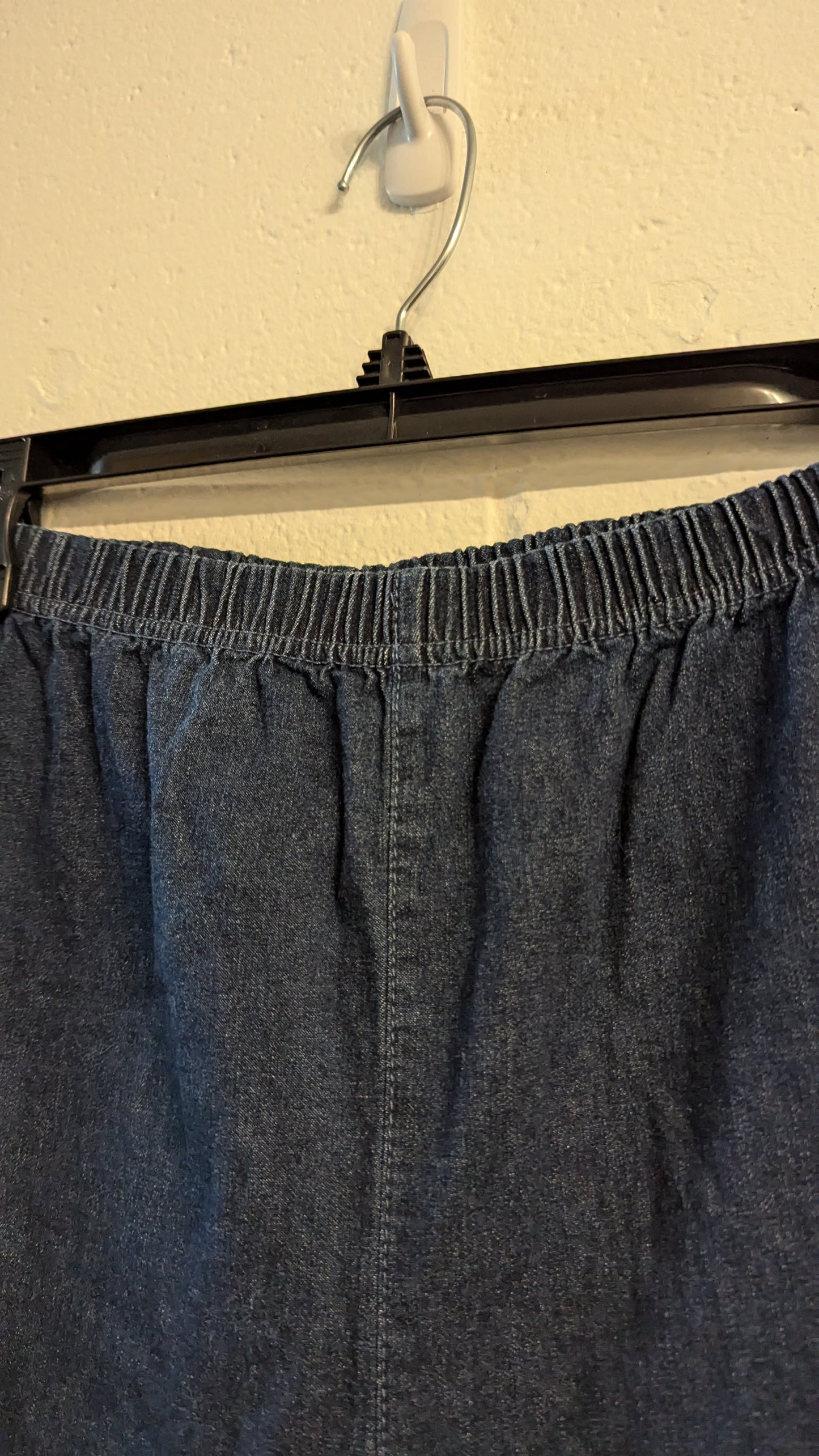 Penningtons Pull on Denim Shorts - Size 24 PETITE