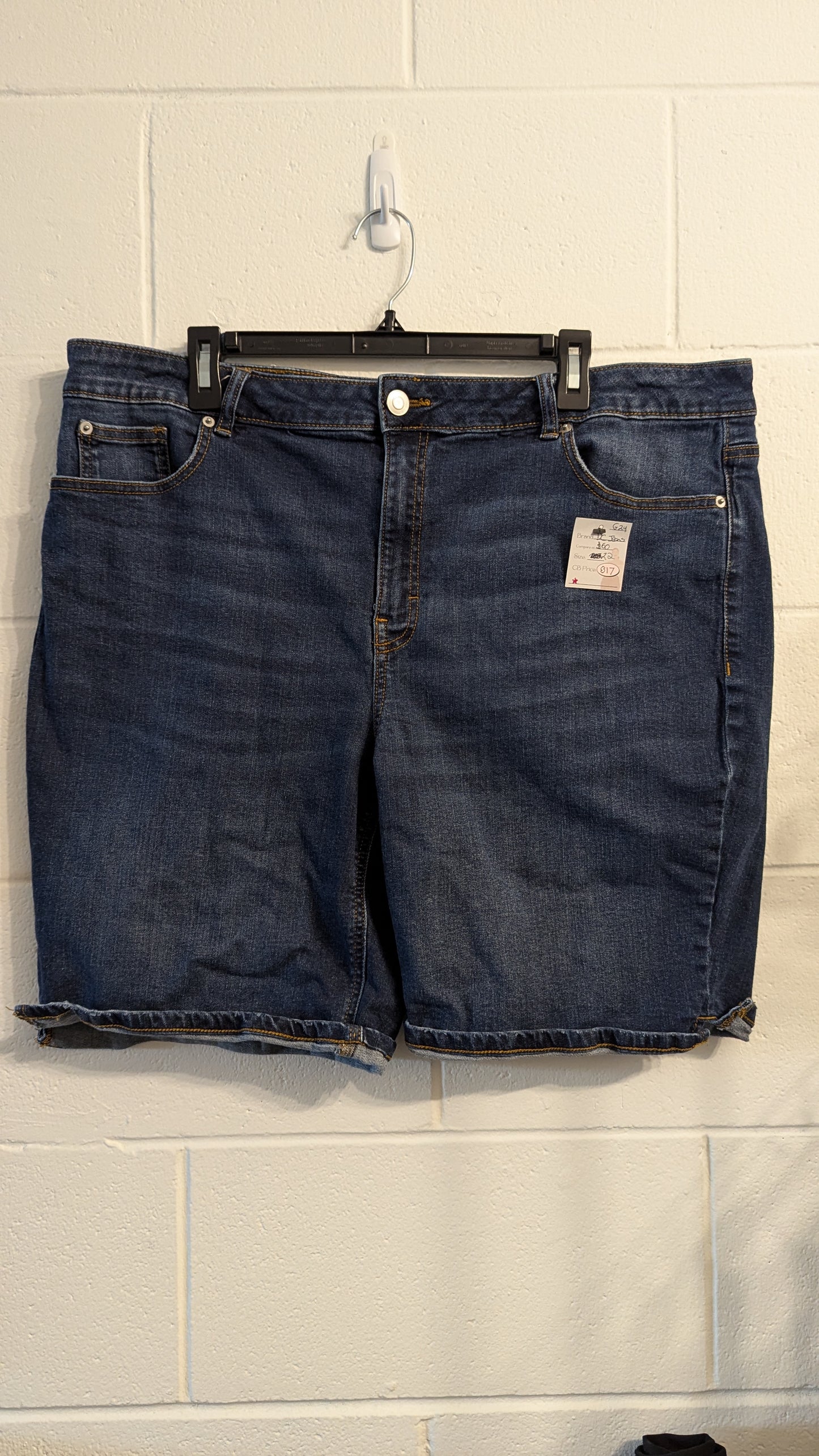 D/C Jeans Shorts - Size 22