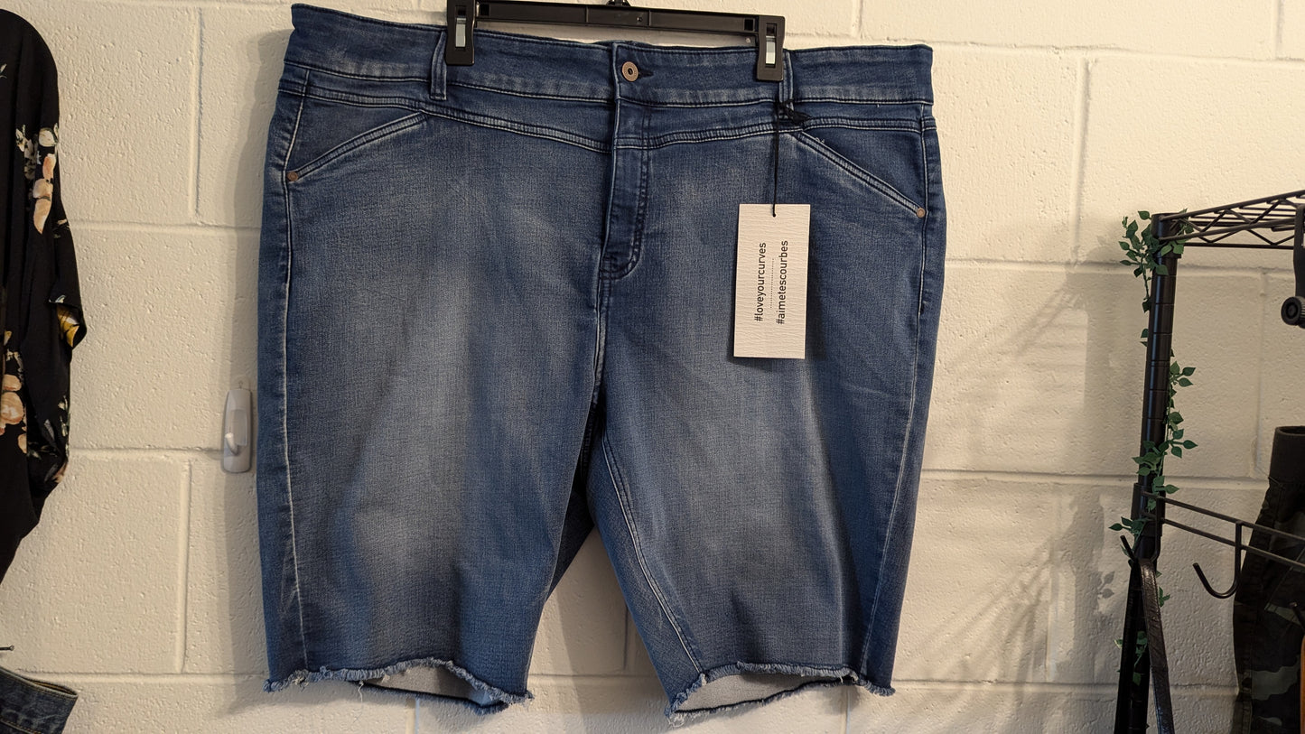 Frankie & Stella High Rise Bermuda Short - Size 24W NWT